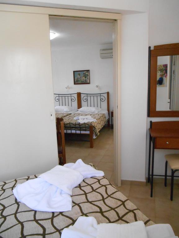 Studios Gabriel Agia Anna  Room photo